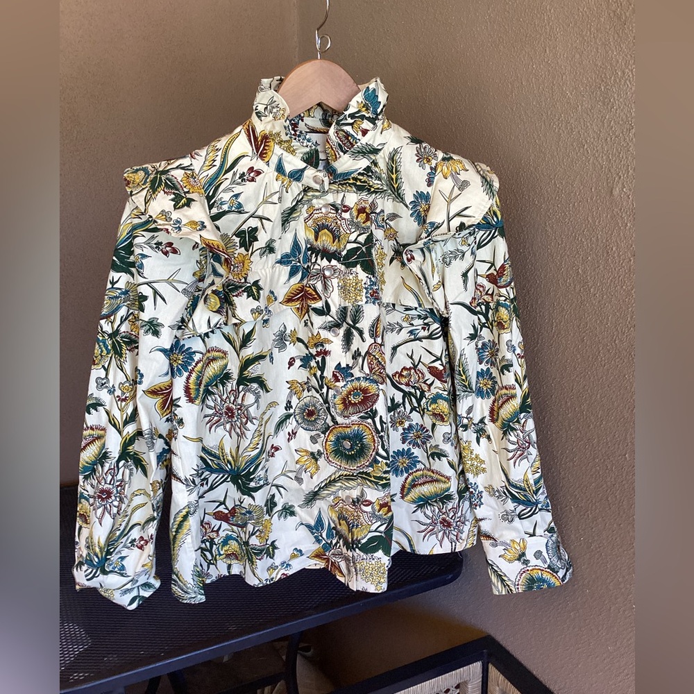 Tuckernuck Cream Blouse with Elegant Botanical Design Size XS 100% cotton